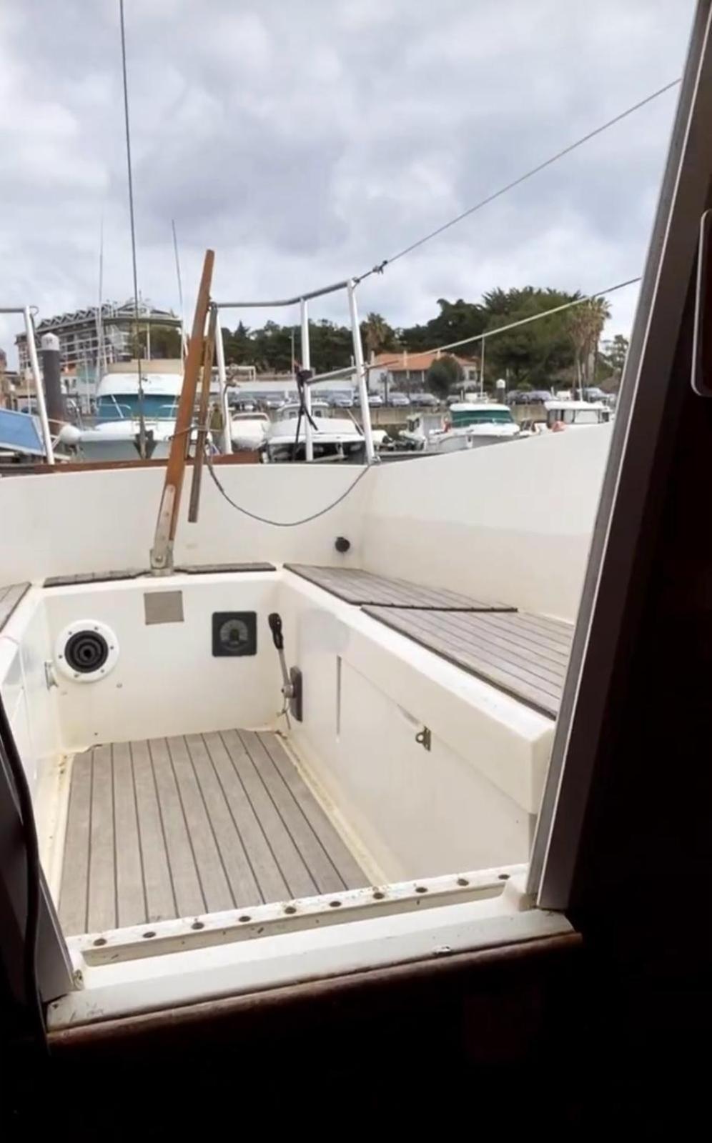 Corvo 1994 Botel